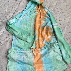 Lounge set. Size XL. Hoodie and shorts.